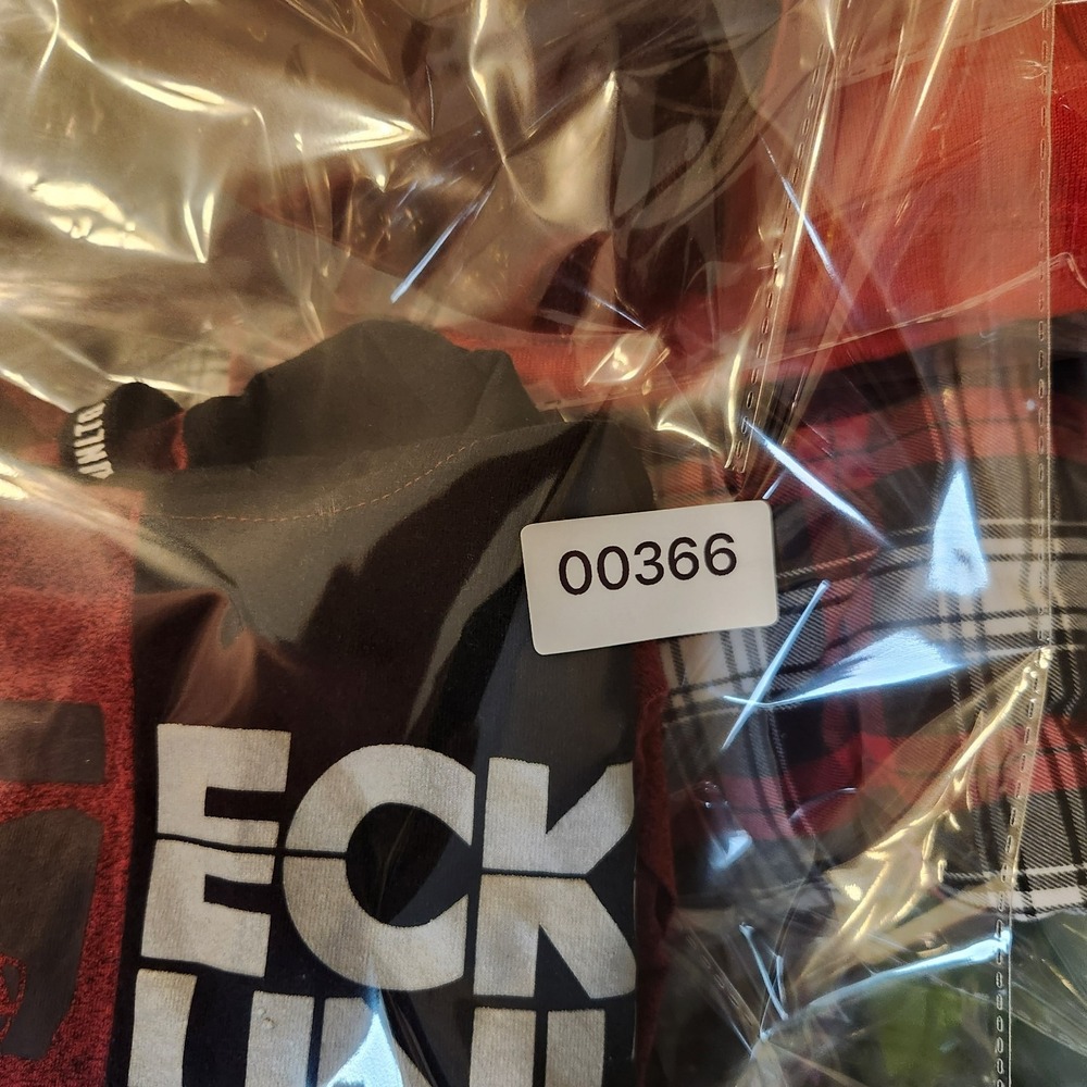 Ecko Unltd Short Sleeve Hoodie Mens Medium Red Black Rhino Jersey Pullover - Picture 8 of 8
